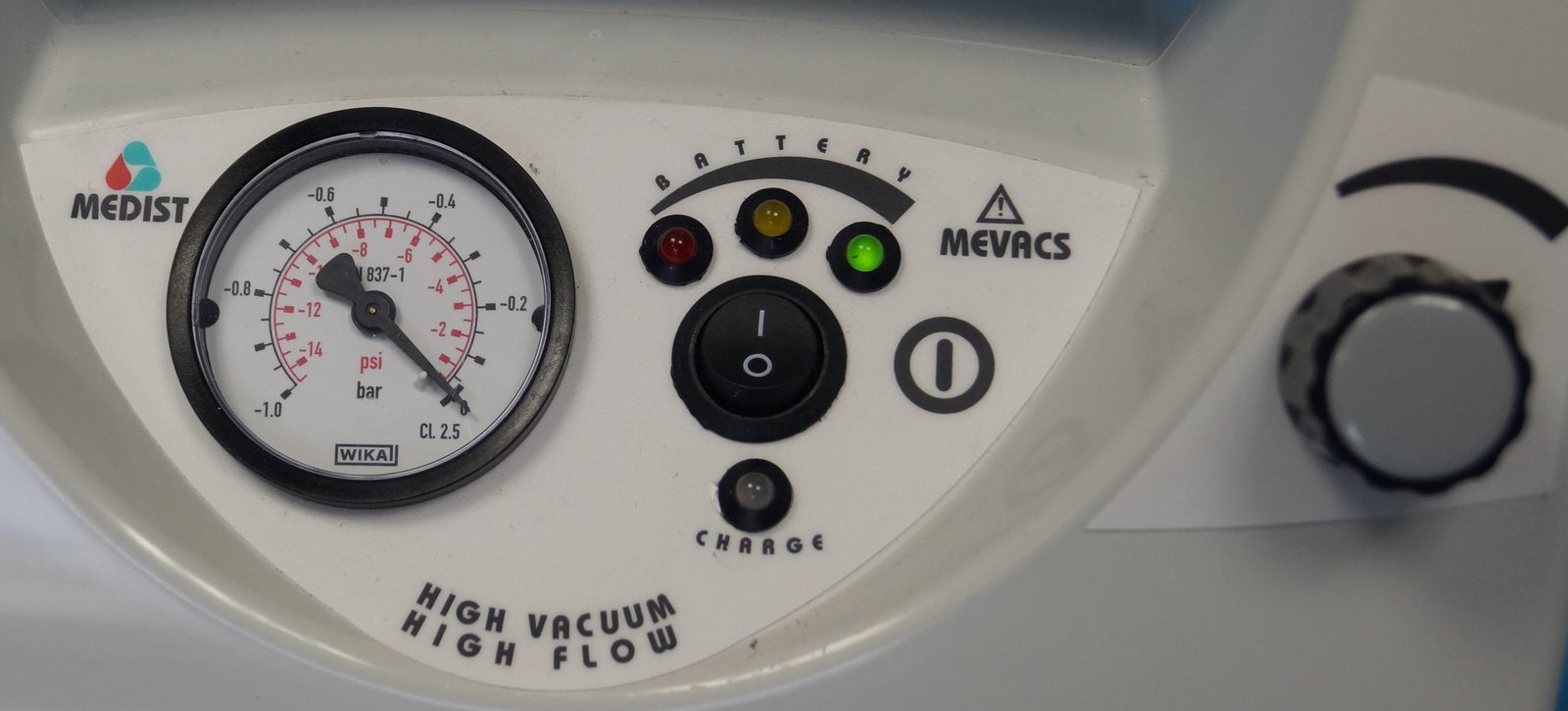 MEVACS M30 230/12V medical suction unit detail